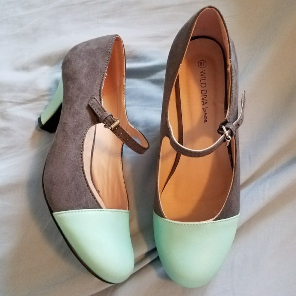 Modcloth retro styled heels! Super cute!
